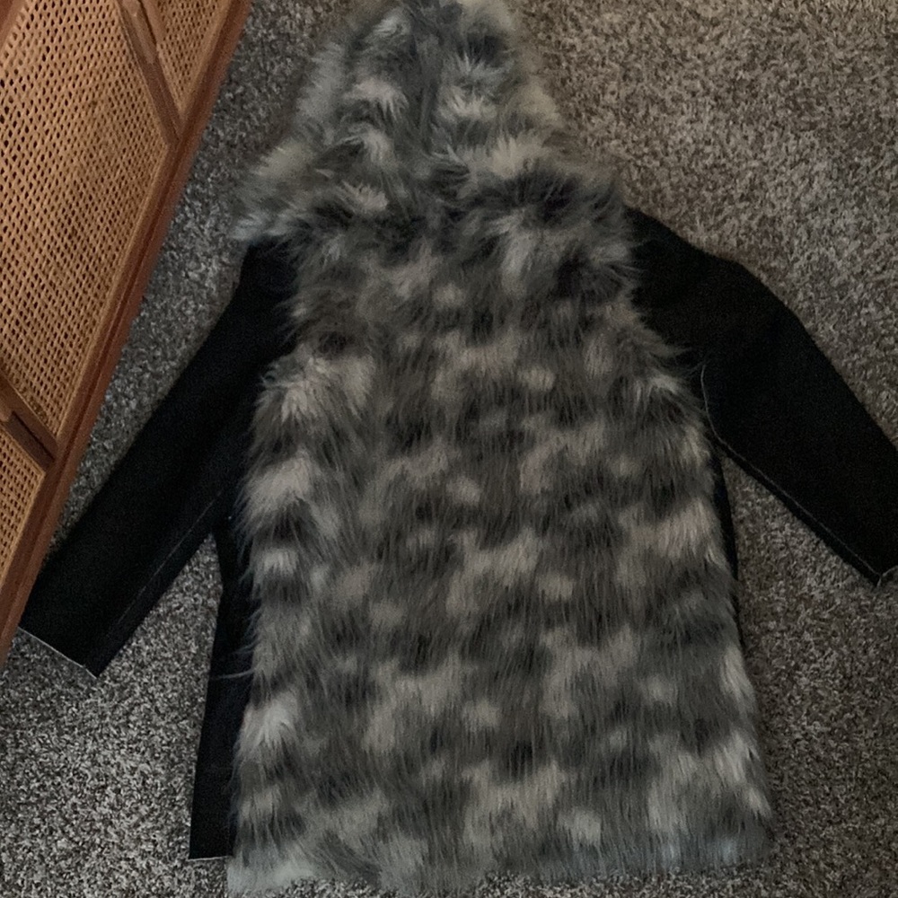 Unique Fuzzy Jacket W Leopard Print On Inside And… - image 4